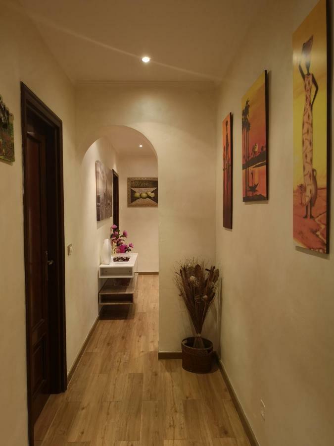 La Casa Della Sposa Apartment Trani Luaran gambar